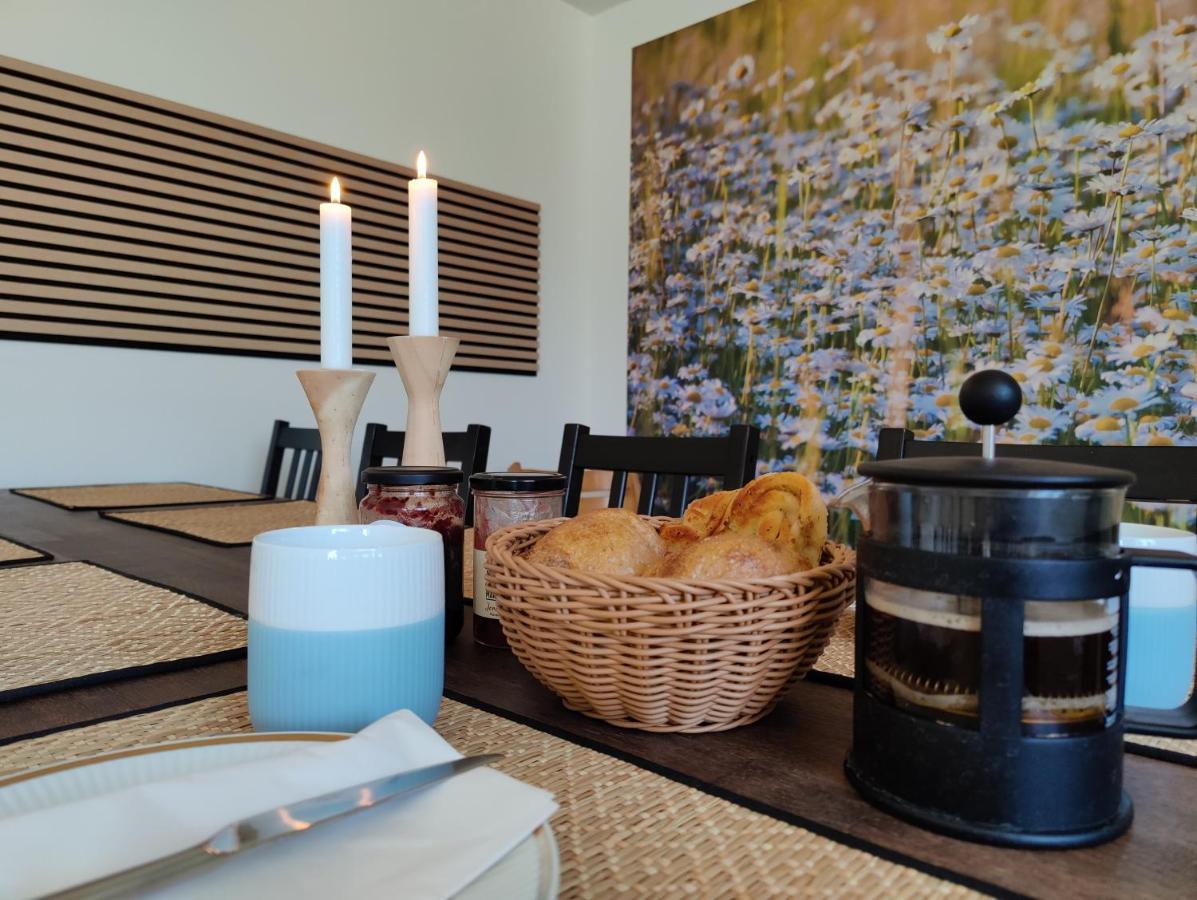 Gimleretreat Apartment Boto By ภายนอก รูปภาพ